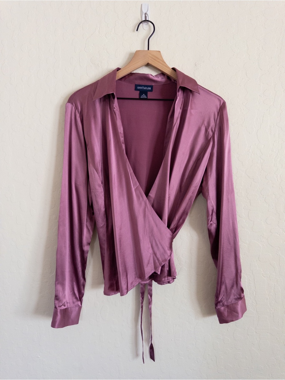 Vintage 90s Y2K Ann Taylor Stretch Silk Long Sleeve Wrap Blouse Top 12 Mauve